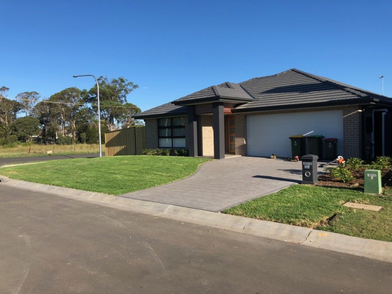 24 Belford Circuit, Tahmoor NSW 2573