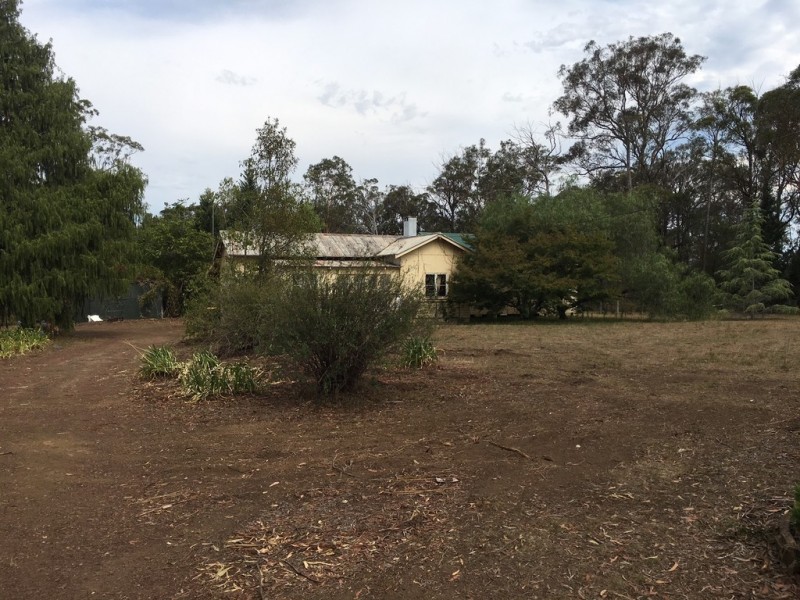 25 Byron Road, Tahmoor NSW 2573