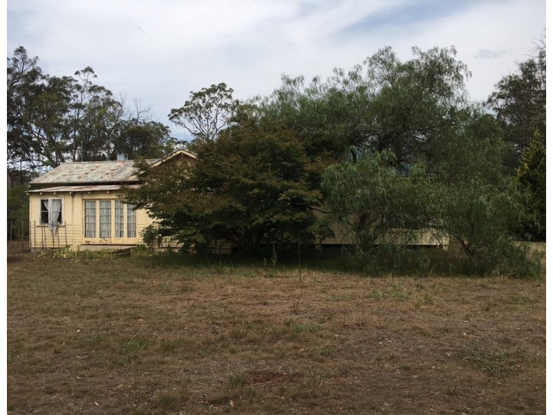 25 Byron Road, Tahmoor NSW 2573