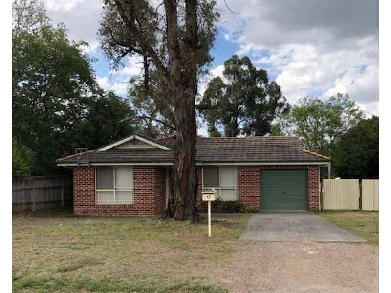 17 Park Street, Tahmoor NSW 2573