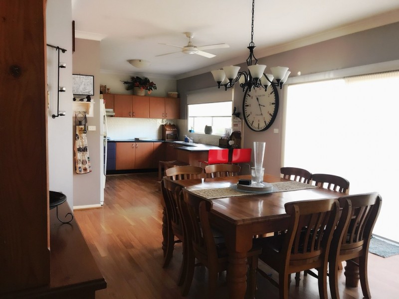 4a Station Street, Thirlmere NSW 2572