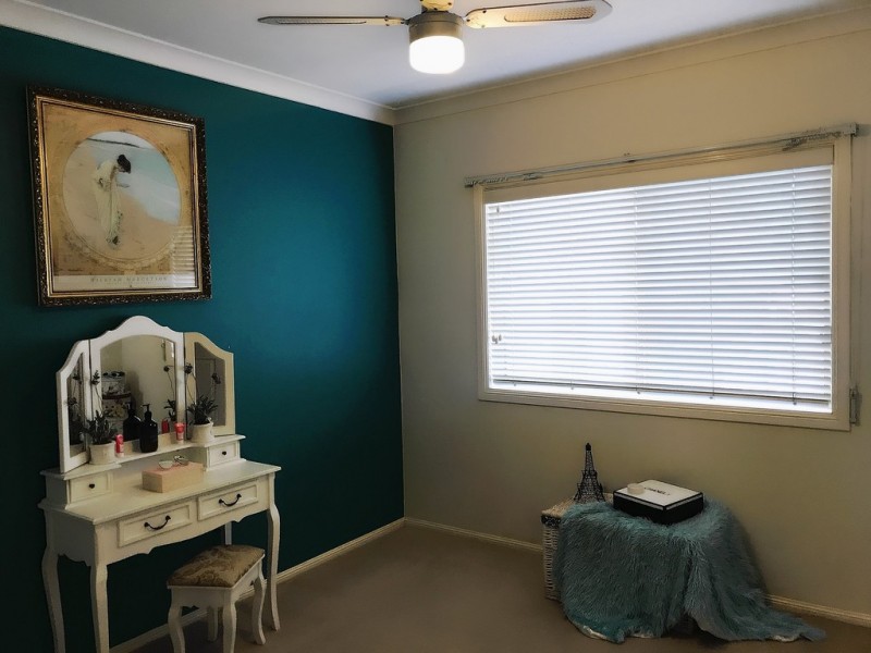 4a Station Street, Thirlmere NSW 2572