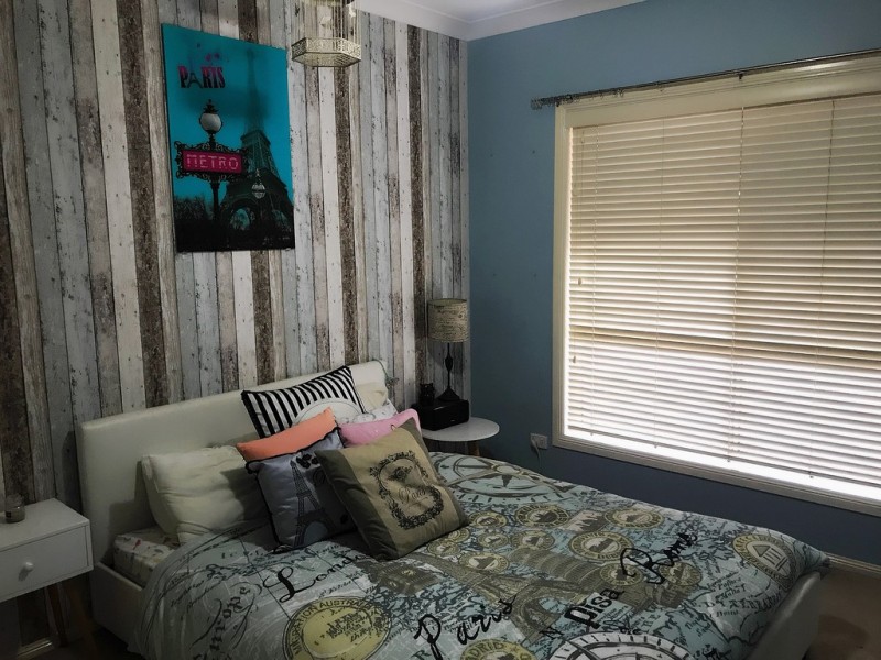 4a Station Street, Thirlmere NSW 2572