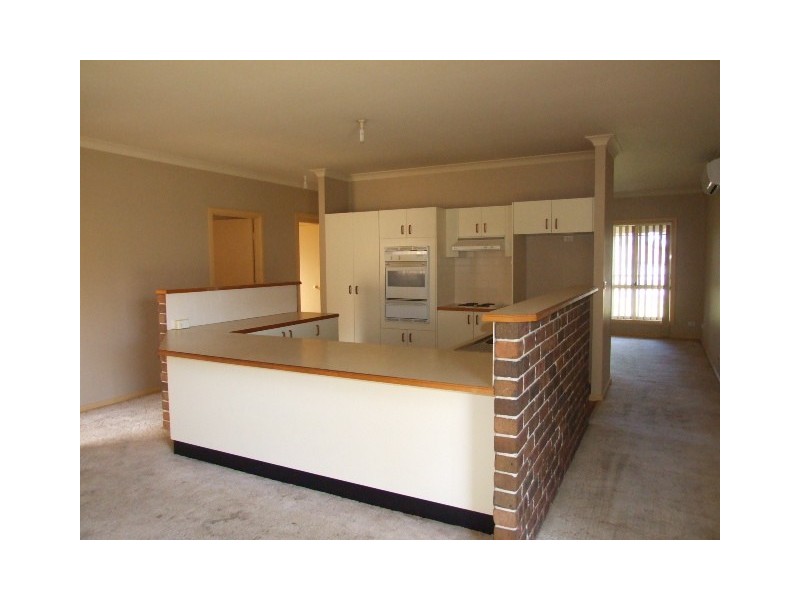 37a Castlereagh Street, Tahmoor NSW 2573