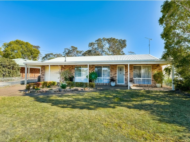39 Fraser Street, Tahmoor NSW 2573