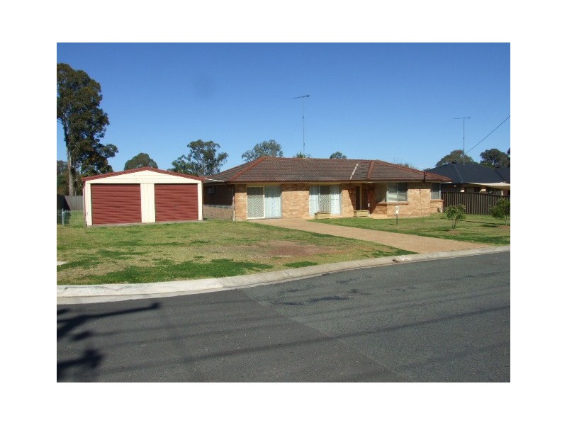 2 Bradbury Street, Tahmoor NSW 2573