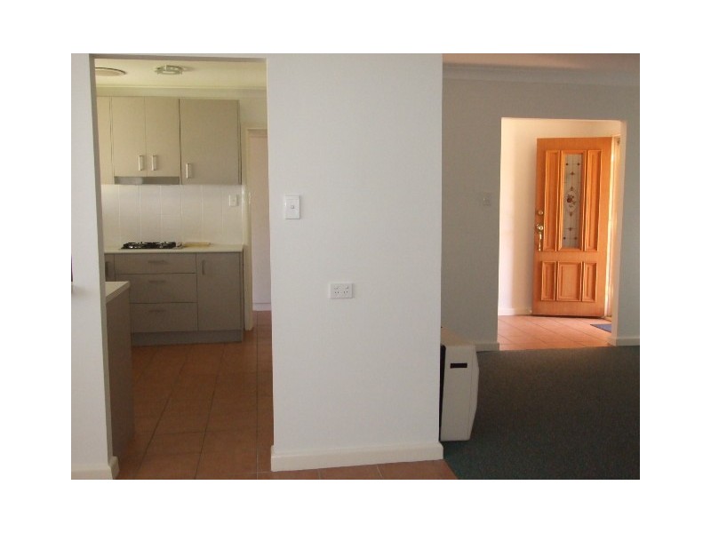 2 Bradbury Street, Tahmoor NSW 2573