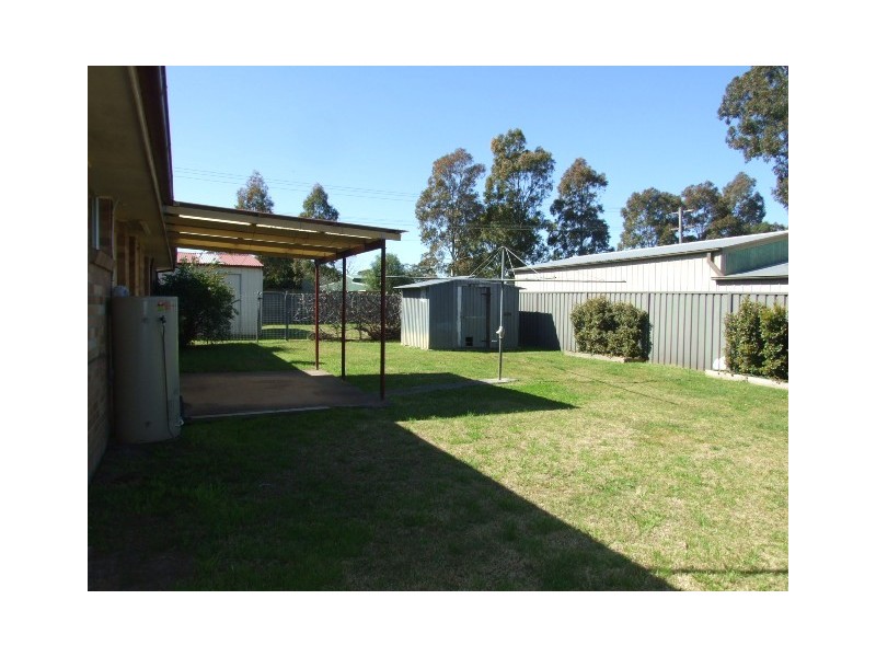 2 Bradbury Street, Tahmoor NSW 2573