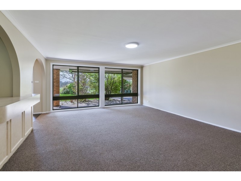 10 Hawthorne Road, Bargo NSW 2574