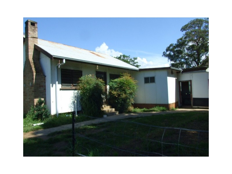 35 Brundah Road, Thirlmere NSW 2572