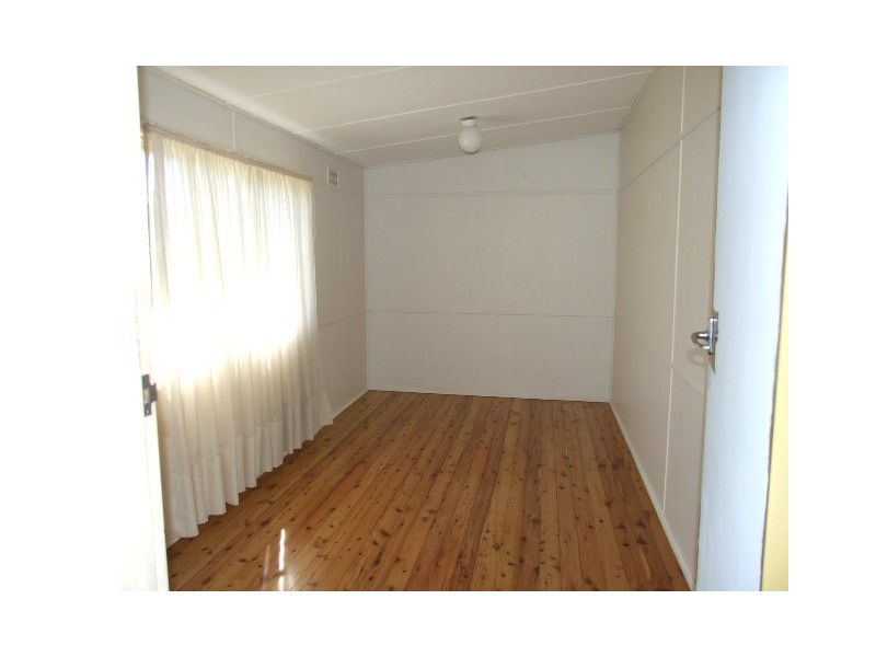 67 Castlereagh Street, Tahmoor NSW 2573