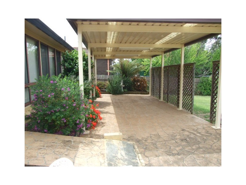 26 Castlereagh Street, Tahmoor NSW 2573