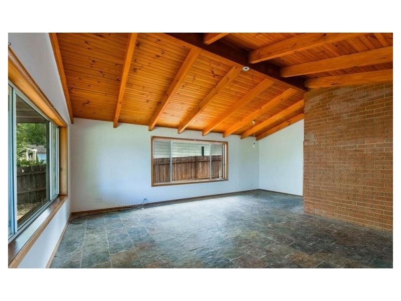 72 Remembrance Drive, Tahmoor NSW 2573