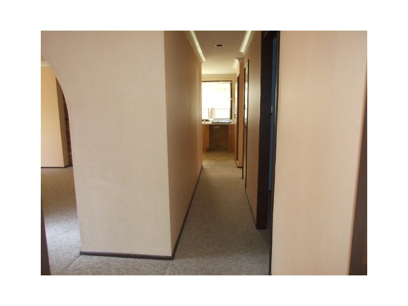 4 Stuart Place, Tahmoor NSW 2573