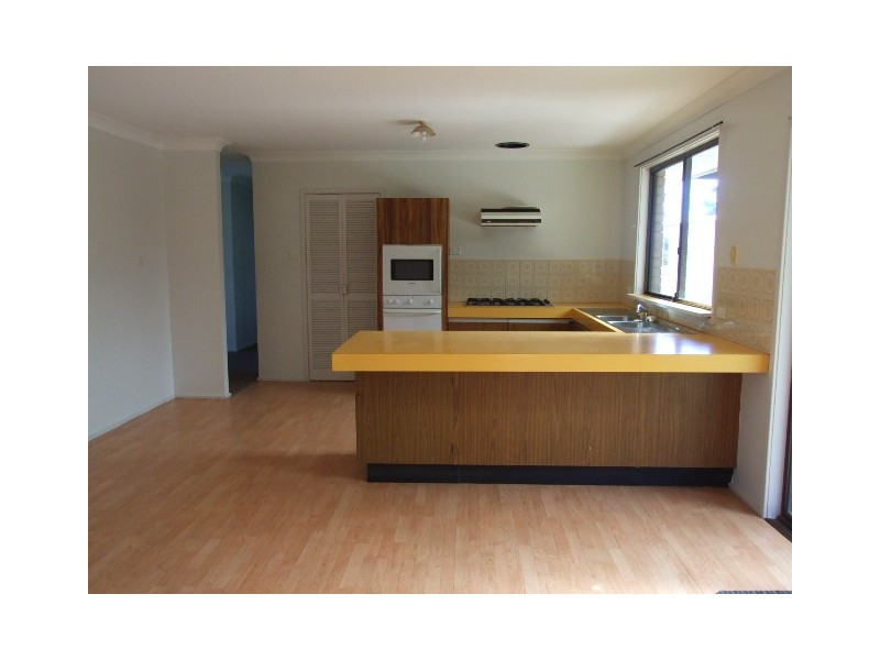 12 Tahmoor Road, Tahmoor NSW 2573