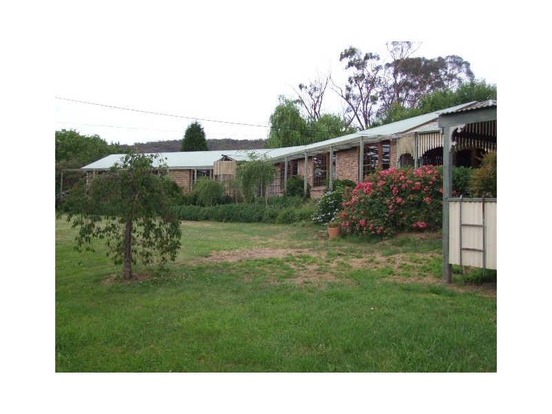 10 Applegate Close, Welby NSW 2575