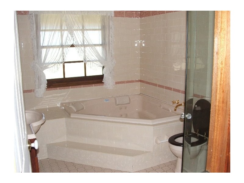 Pheasants Nest NSW 2574