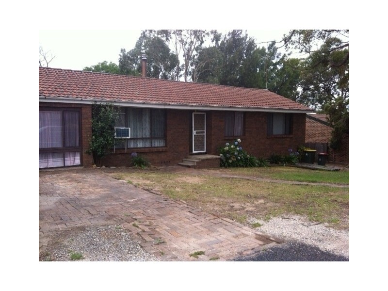 11 Hunter Street, Tahmoor NSW 2573