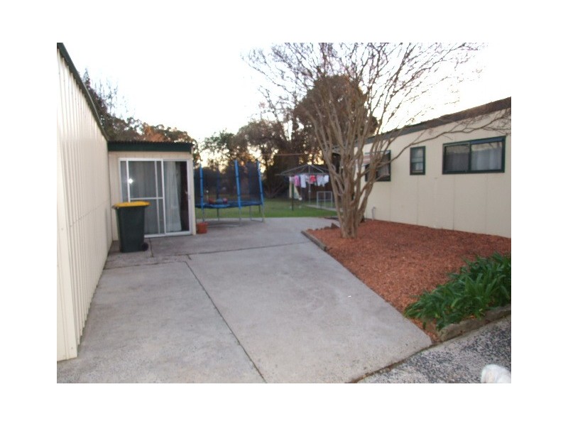 19 Oaks Street, Thirlmere NSW 2572
