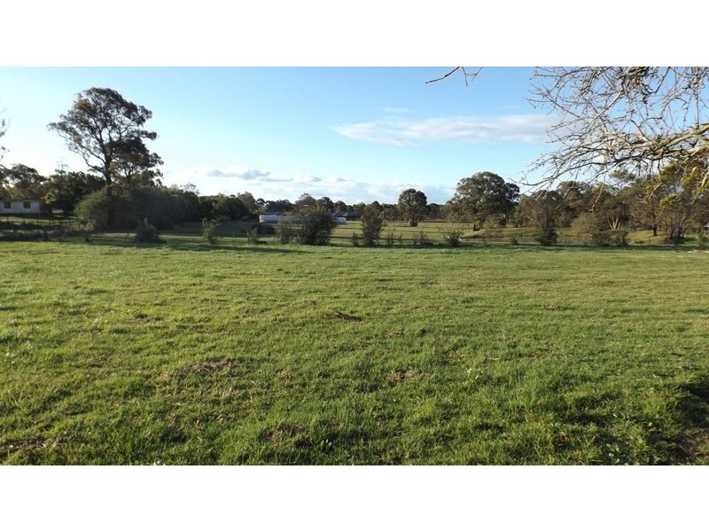 15 Reservoir Road, Bargo NSW 2574
