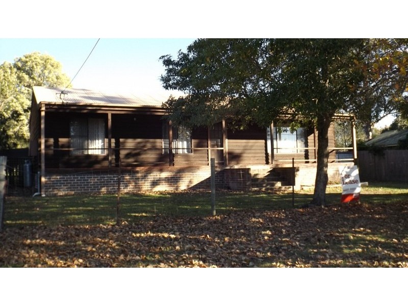 5 Samuel Street, Hill Top NSW 2575