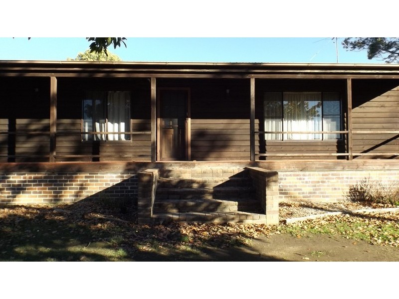 5 Samuel Street, Hill Top NSW 2575