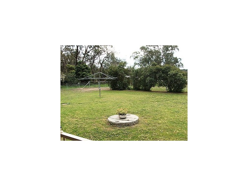 10 Michell Road, Thirlmere NSW 2572