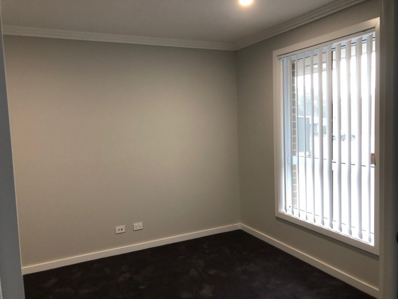 27 Kurrajong Crescent, Tahmoor NSW 2573