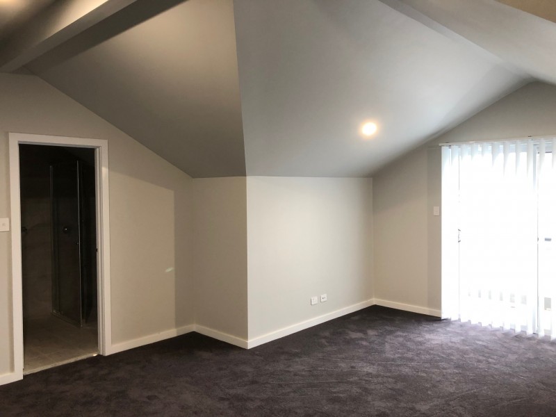 27 Kurrajong Crescent, Tahmoor NSW 2573