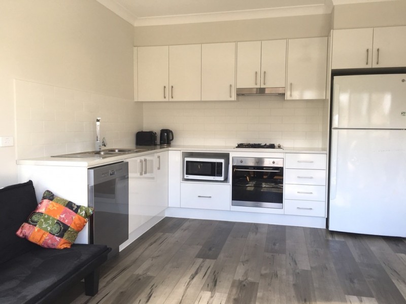 6A Manorina Place, Tahmoor NSW 2573