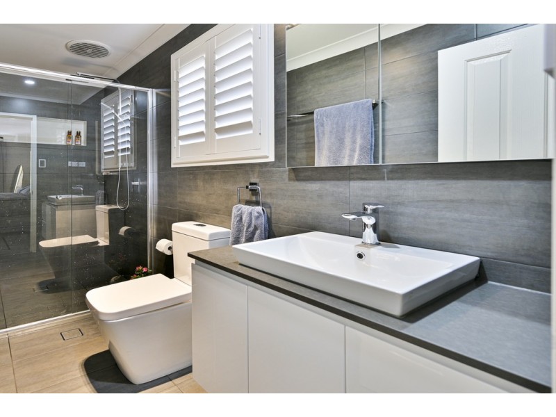 1a Stuart Place, Tahmoor NSW 2573