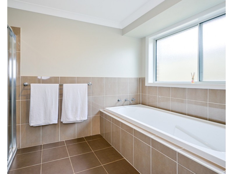 24 Railside Ave, Bargo NSW 2574