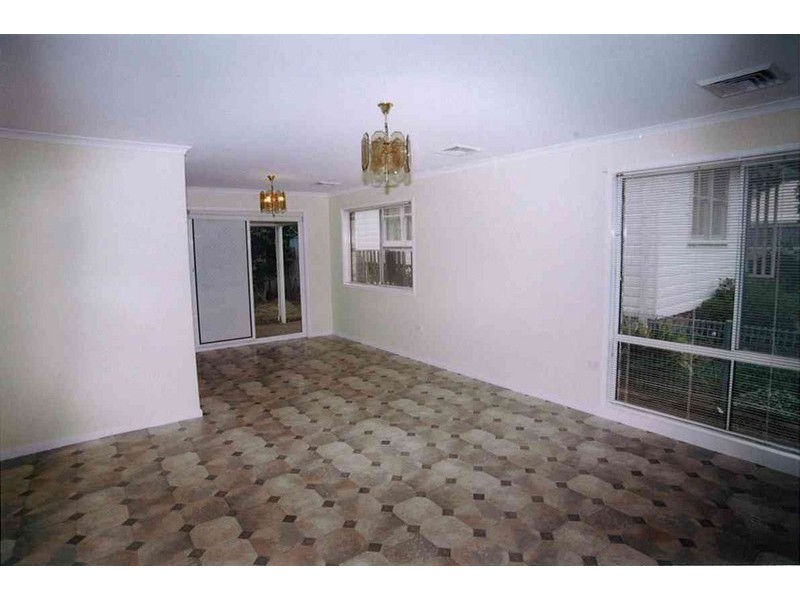 39 Fraser Street, Tahmoor NSW 2573
