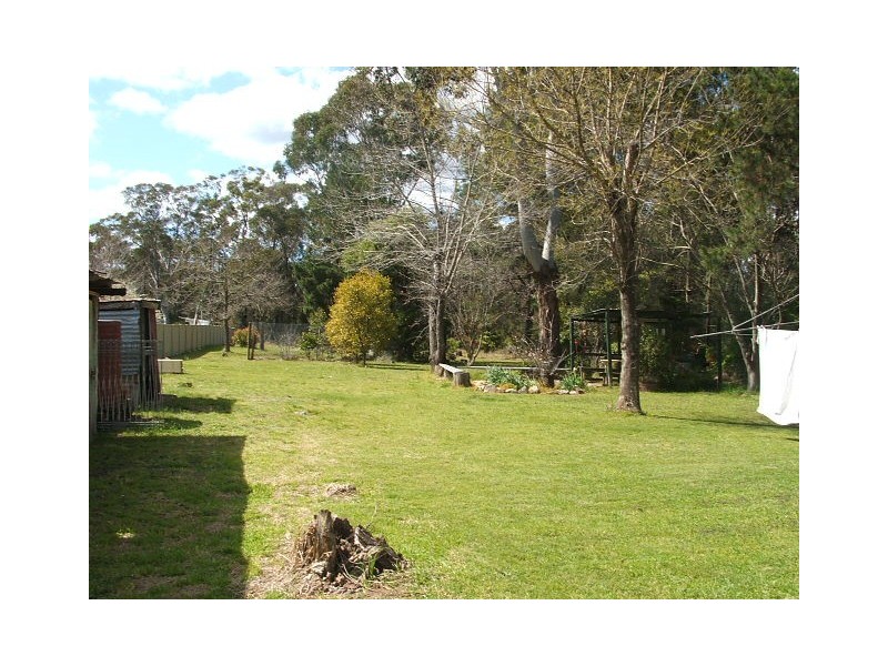 67 Railway Pde, Balmoral Village NSW 2571