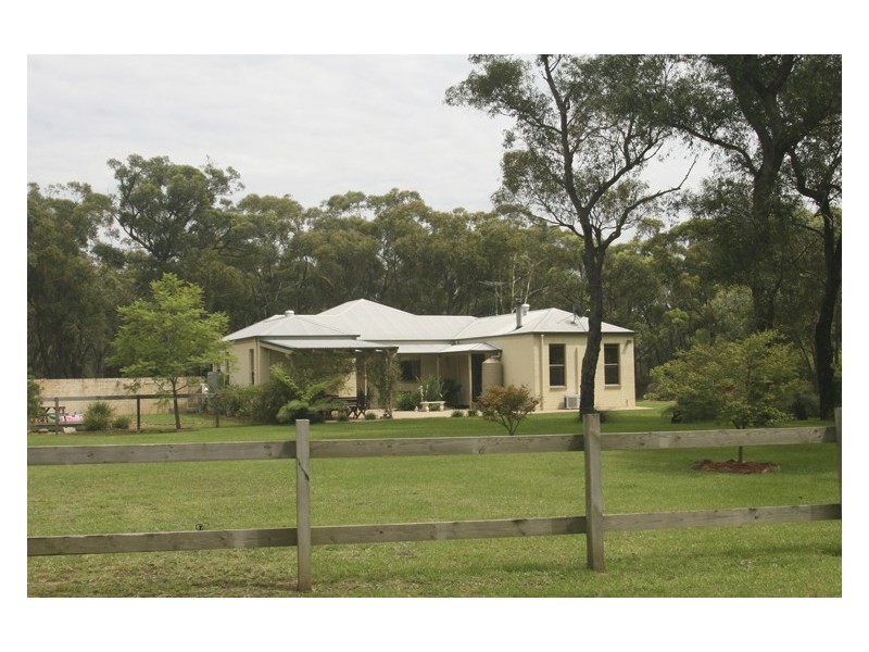 3 Amy Street, Balmoral Village NSW 2571