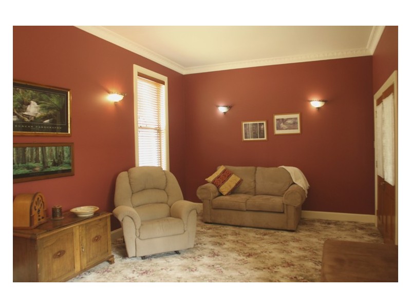 3 Amy Street, Balmoral Village NSW 2571