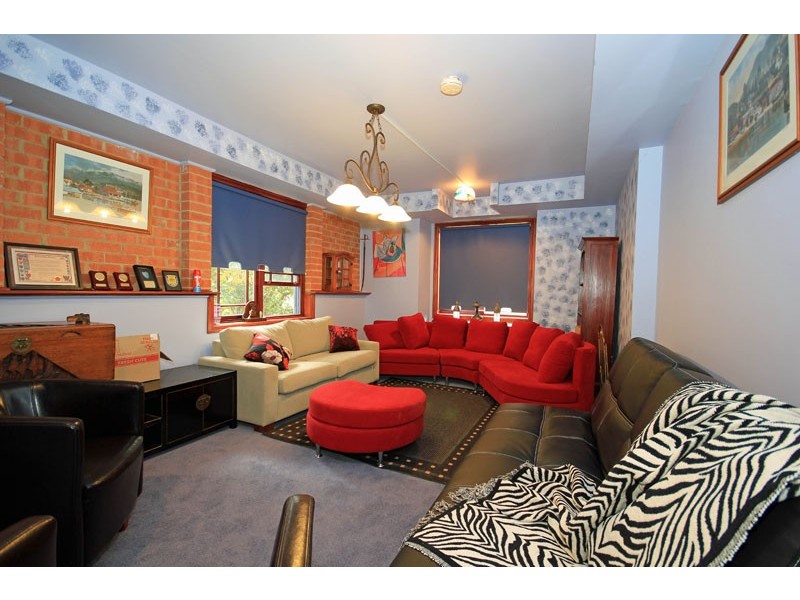 65 Lumsdaine Street, Picton NSW 2571