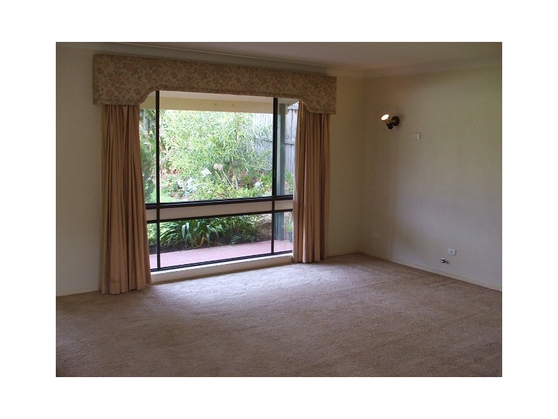 21 Remembrance Drive, Tahmoor NSW 2573