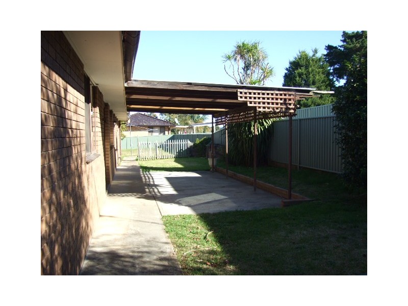 12 Tahmoor Road, Tahmoor NSW 2573