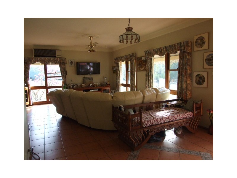 128 Bonds Road, Thirlmere NSW 2572