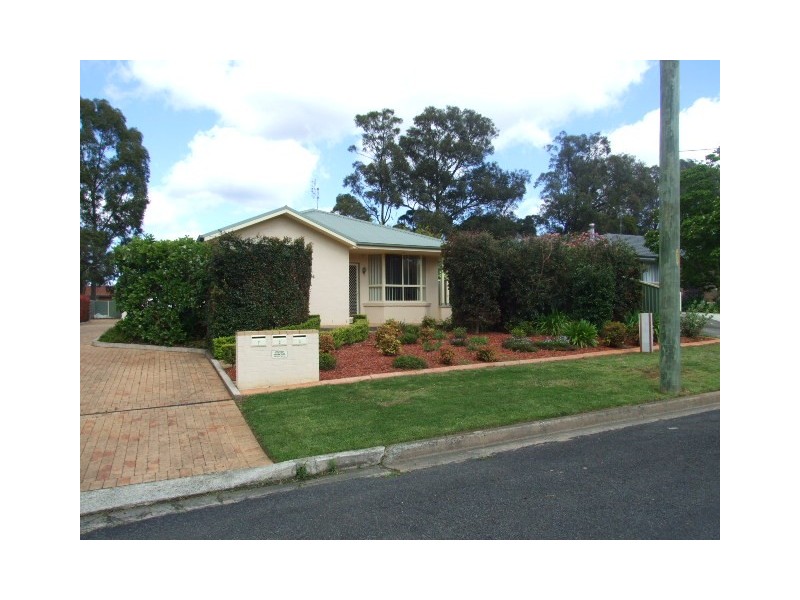 1/23 Courtland Ave, Tahmoor NSW 2573