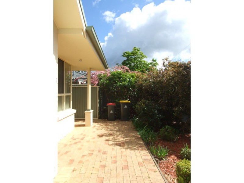 1/23 Courtland Ave, Tahmoor NSW 2573