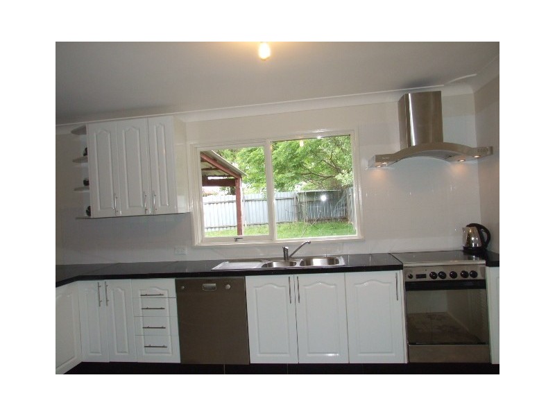 115  Bronzewing Street, Tahmoor NSW 2573