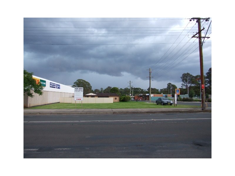 2 Emmett Street, Tahmoor NSW 2573