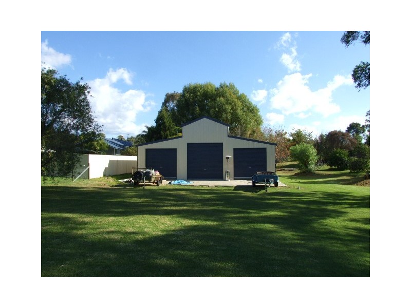 14 River Road, Tahmoor NSW 2573