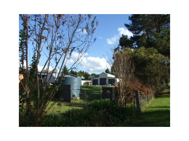 14 River Road, Tahmoor NSW 2573