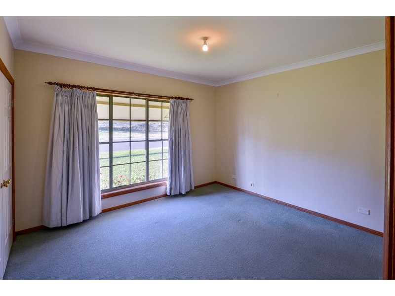 27 Margaret Street, Picton NSW 2571