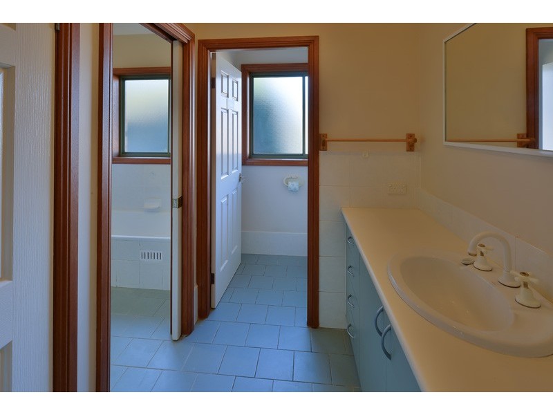 27 Margaret Street, Picton NSW 2571