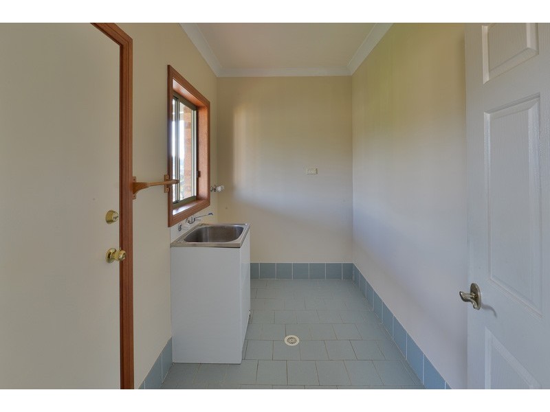 27 Margaret Street, Picton NSW 2571