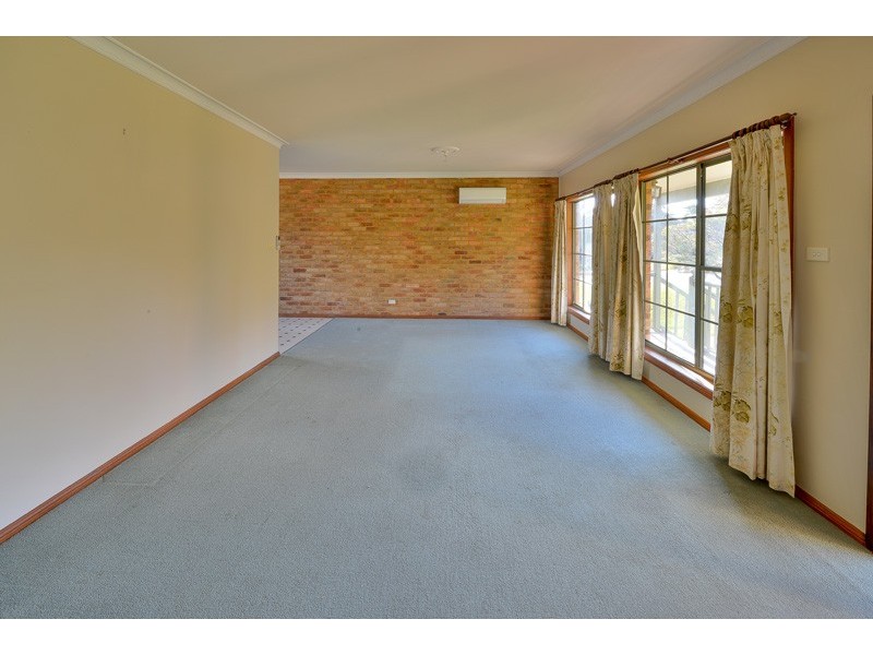 27 Margaret Street, Picton NSW 2571